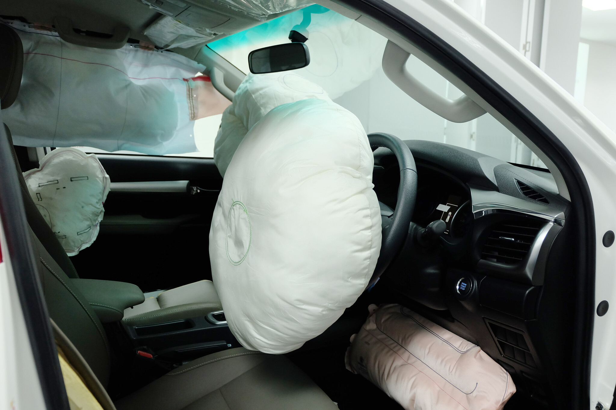 seguridad activa y pasiva airbag